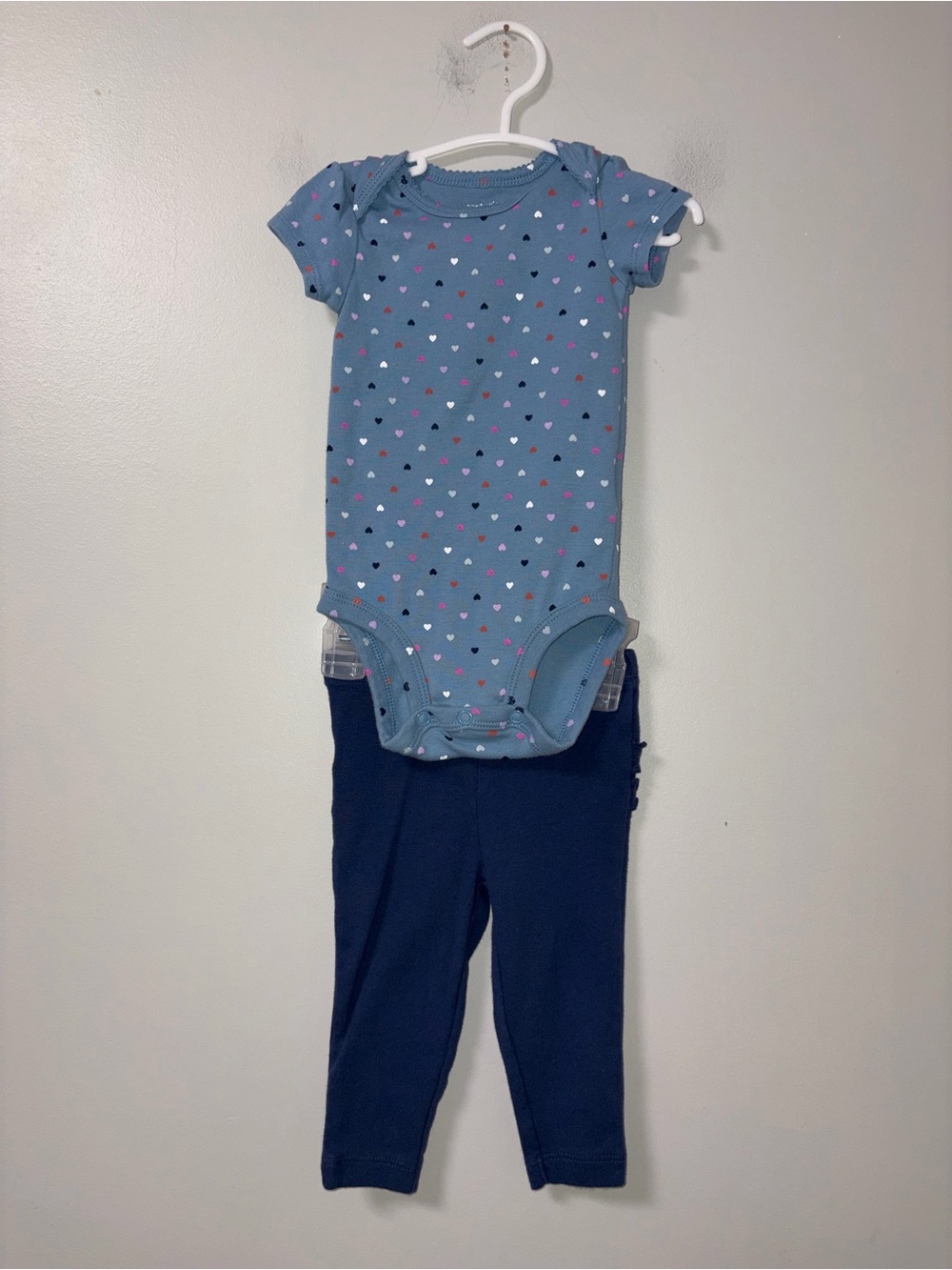 Carters Blue Hearts Print Body Suit Navy Ruffle Pants Set 6M Girls